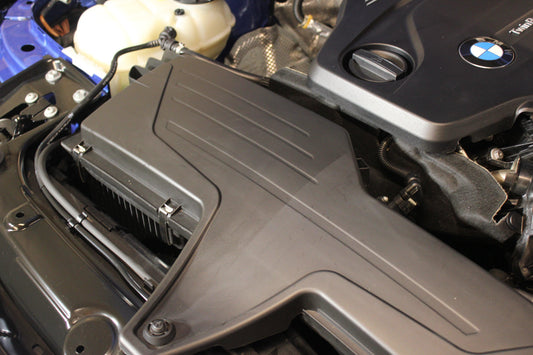 Egenskaper: Plastbehandling Natural Shine Protectant, 473ml - SWEDISHGLOSS