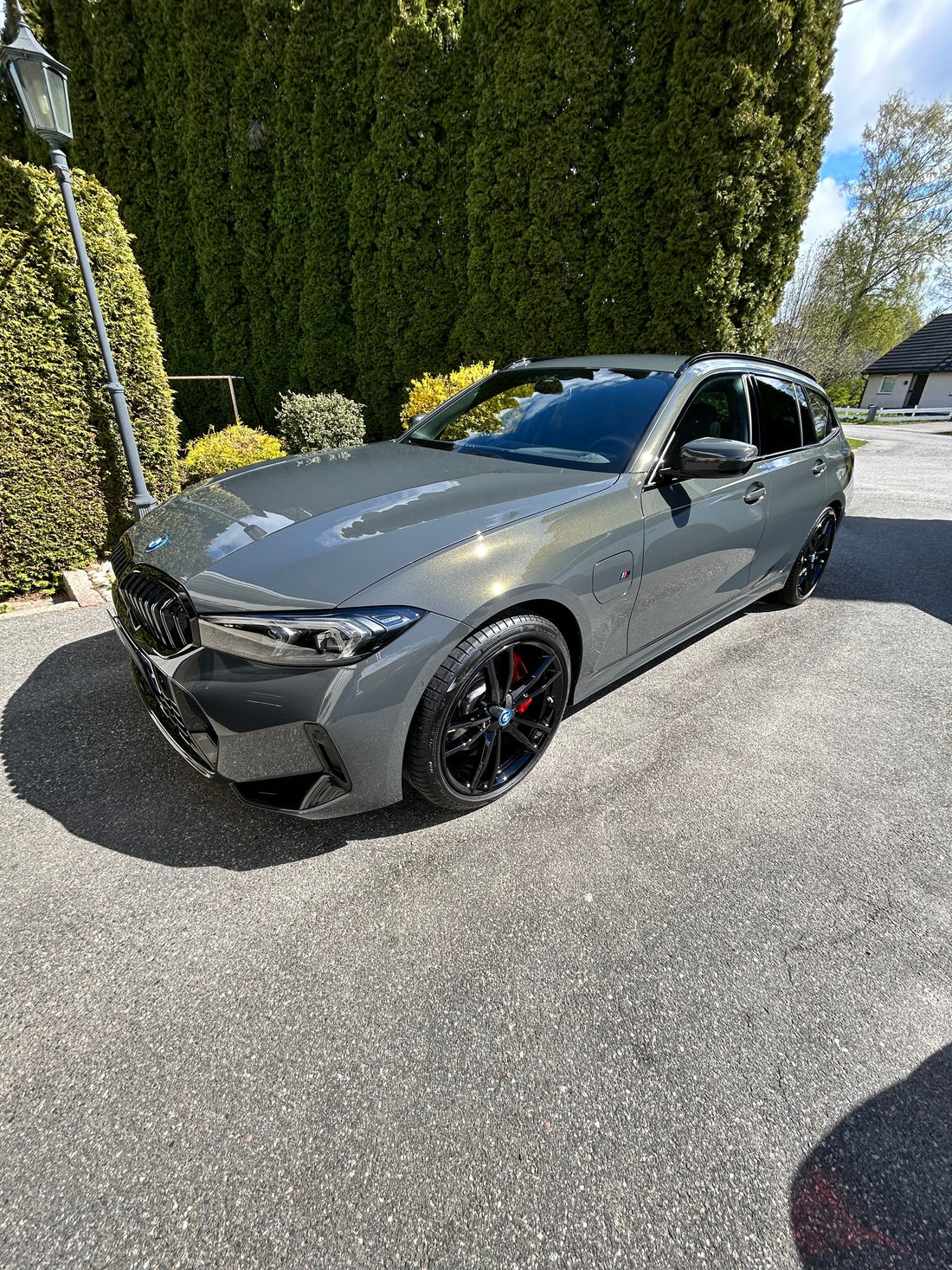 Nybilsbehandling av en BMW 330e